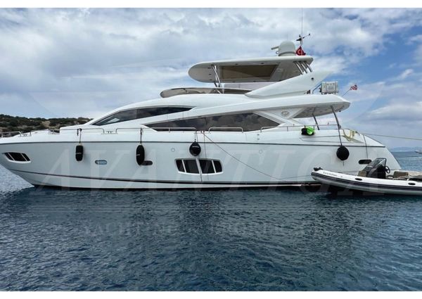 Sunseeker 80 Yacht image