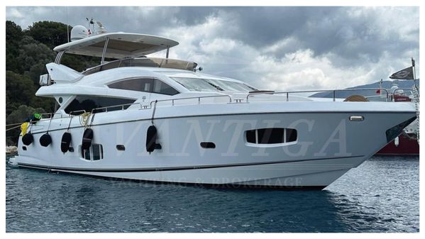 Sunseeker 80 Yacht image