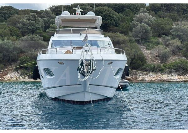 Sunseeker 80 Yacht image