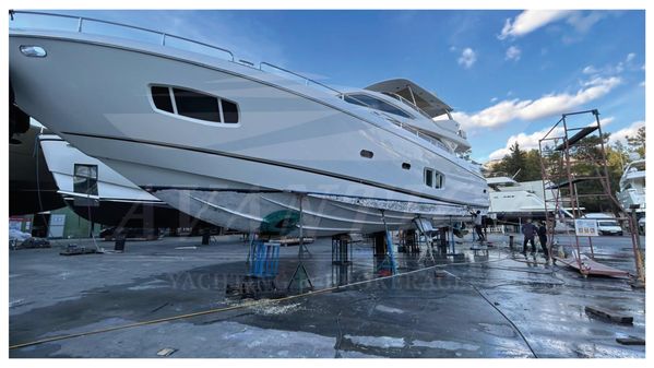 Sunseeker 80 Yacht image