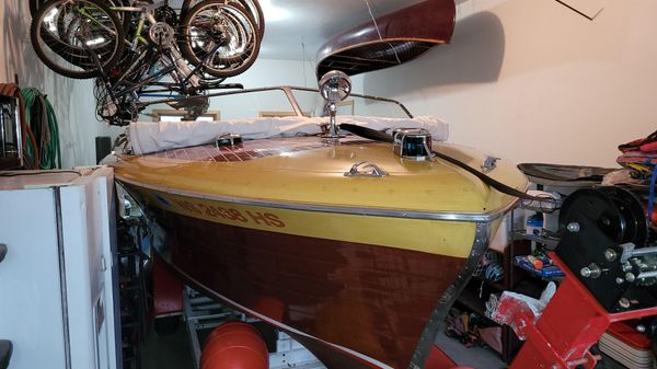 Chris-Craft HOLIDAY 24