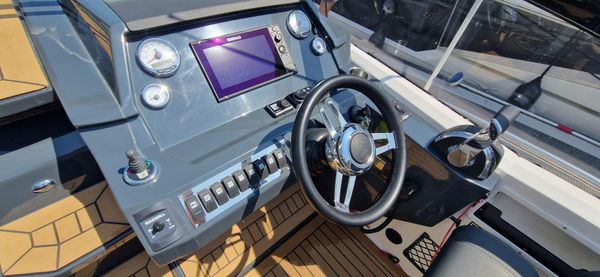 Parker Poland 850 Voyager image