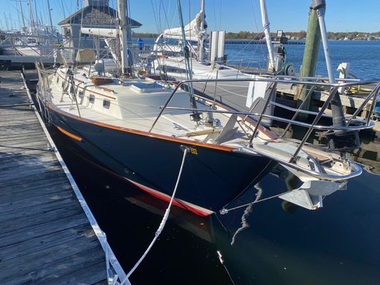 Pacific Seacraft 40 - main image