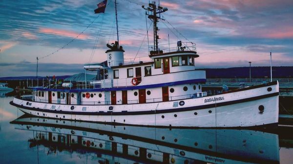Lake Washington Shipyard 125' Motor Yacht