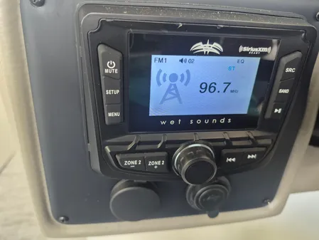 Crownline Eclipse E255 image