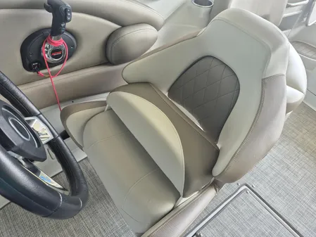 Crownline Eclipse E255 image