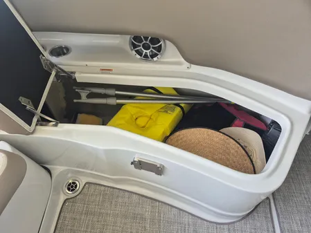 Crownline Eclipse E255 image