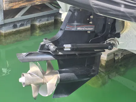 Crownline Eclipse E255 image