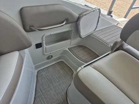 Crownline Eclipse E255 image