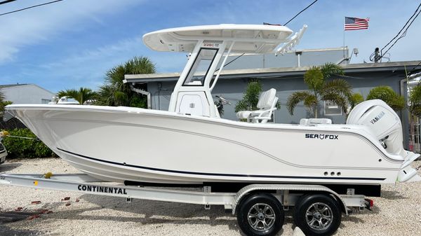 Sea Fox 228 Commander 