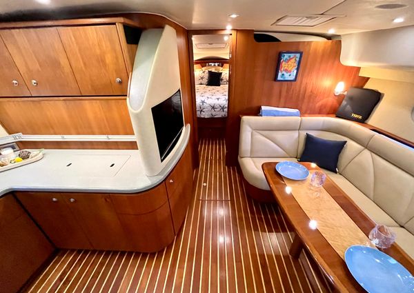 Tiara Yachts 4300 Sovran image