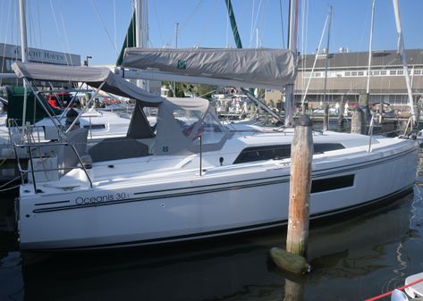 Beneteau 30.1 image