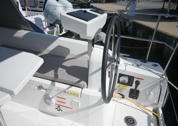 Beneteau 30.1 image