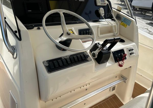 Pursuit 3070-CENTER-CONSOLE image