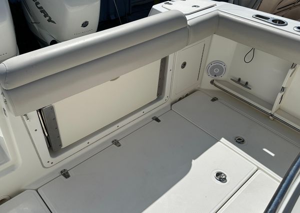 Boston-whaler 280-OUTRAGE image