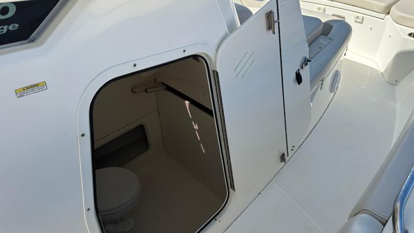 Boston-whaler 280-OUTRAGE image