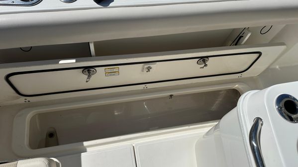 Boston-whaler 280-OUTRAGE image