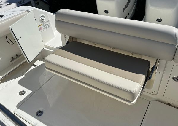 Boston-whaler 280-OUTRAGE image