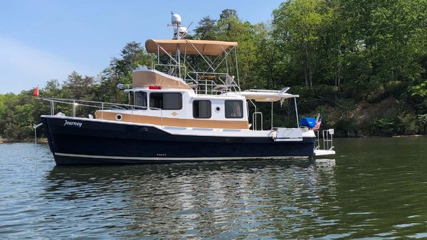 Ranger Tugs R-31 CB