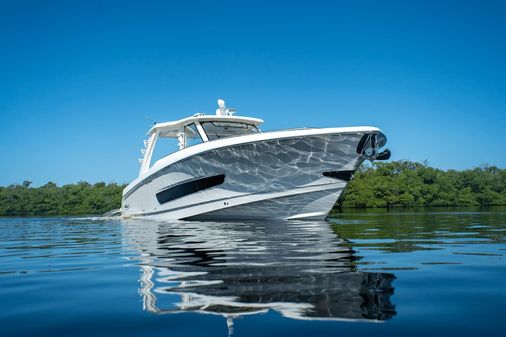 Boston Whaler 420 Outrage image