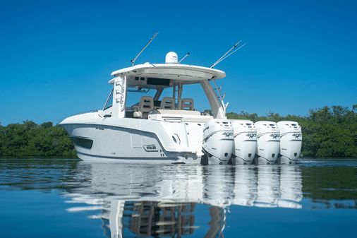 Boston Whaler 420 Outrage image