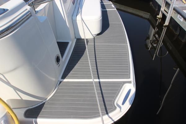 Carver 444-COCKPIT-MOTOR-YACHT image