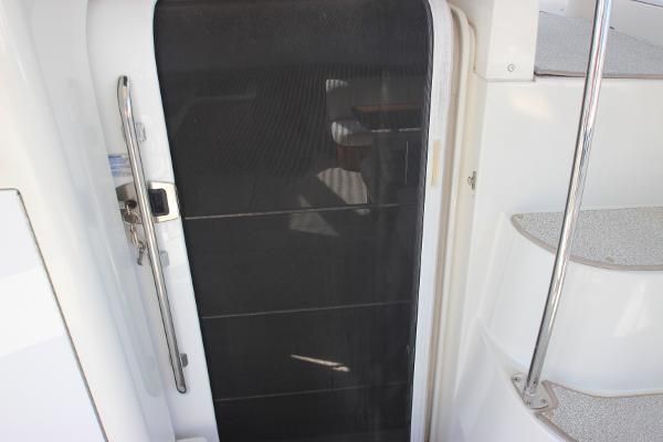 Carver 444-COCKPIT-MOTOR-YACHT image