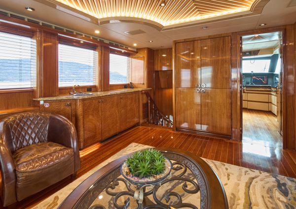 Hatteras Tri-Deck Motoryacht image