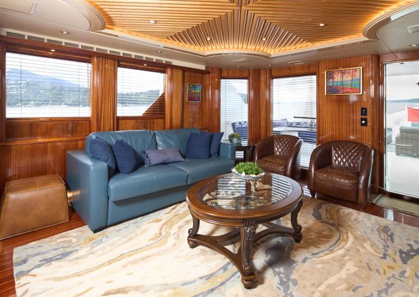 Hatteras Tri-Deck Motoryacht image