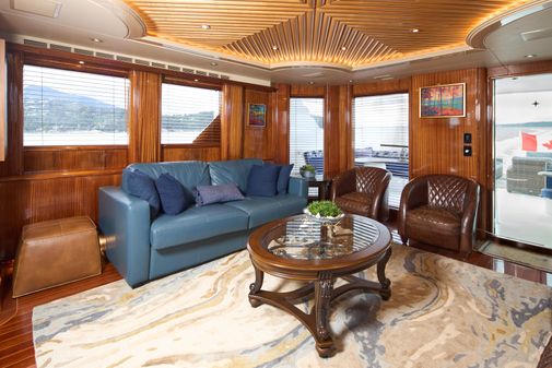 Hatteras Tri-Deck Motoryacht image