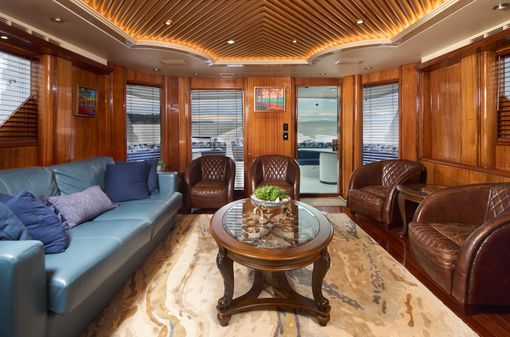 Hatteras Tri-Deck Motoryacht image