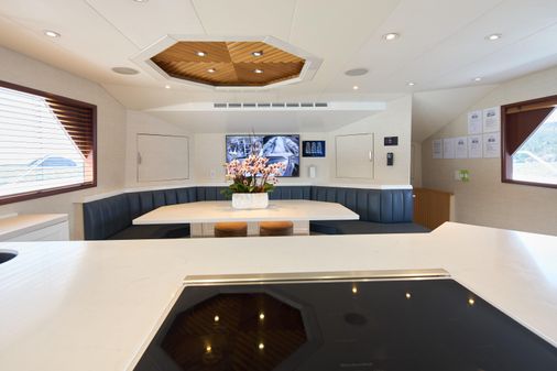 Hatteras Tri-Deck Motoryacht image