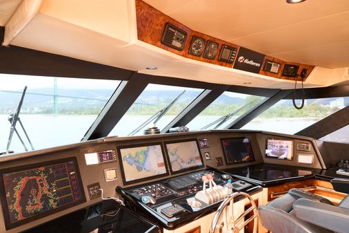 Hatteras Tri-Deck Motoryacht image