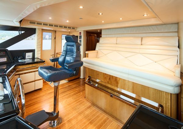 Hatteras Tri-Deck Motoryacht image