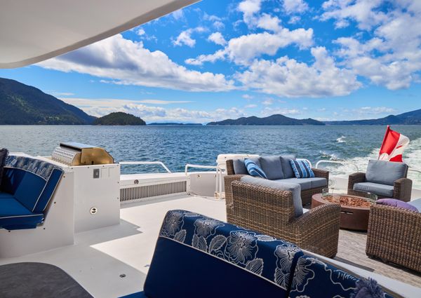 Hatteras Tri-Deck Motoryacht image