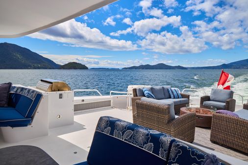 Hatteras Tri-Deck Motoryacht image