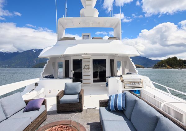 Hatteras Tri-Deck Motoryacht image