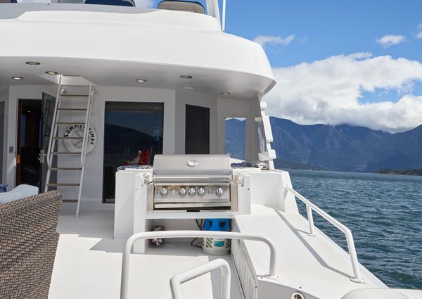 Hatteras Tri-Deck Motoryacht image