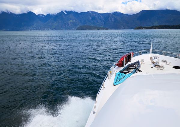 Hatteras Tri-Deck Motoryacht image