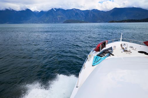 Hatteras Tri-Deck Motoryacht image