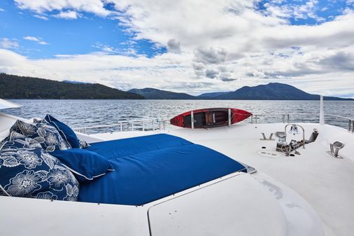 Hatteras Tri-Deck Motoryacht image