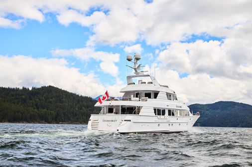 Hatteras Tri-Deck Motoryacht image