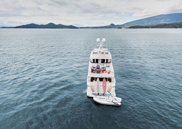 Hatteras Tri-Deck Motoryacht image