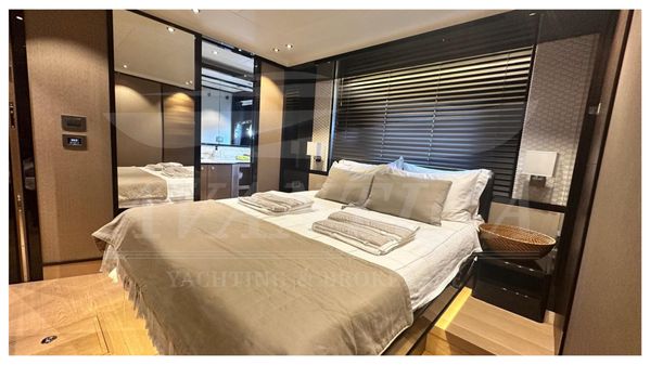 Absolute 73 Navetta image