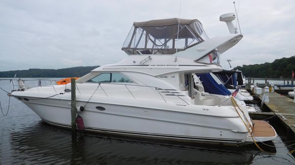 Sea Ray 400 Sedan Bridge