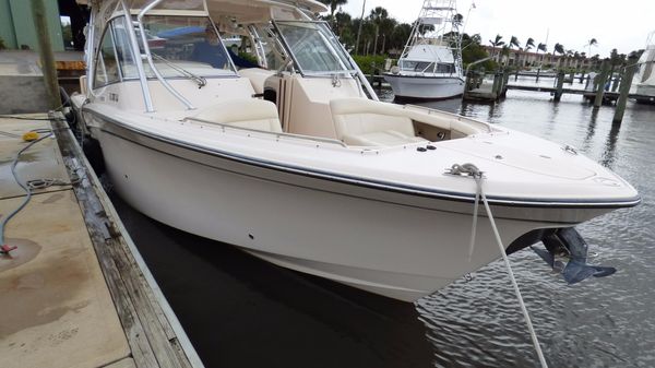 Grady-White Freedom 335