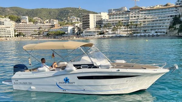 Pacific Craft 750 suncruiser