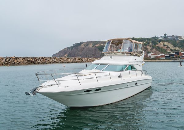 Sea Ray 400 Sedan Bridge image