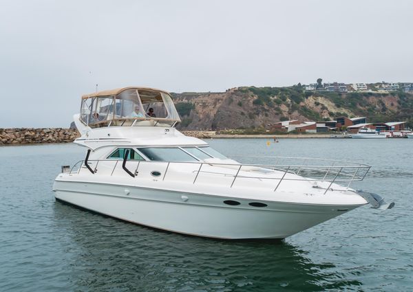 Sea Ray 400 Sedan Bridge image