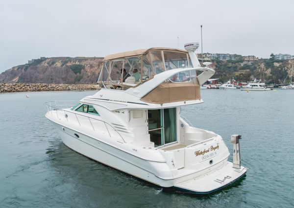 Sea Ray 400 Sedan Bridge image